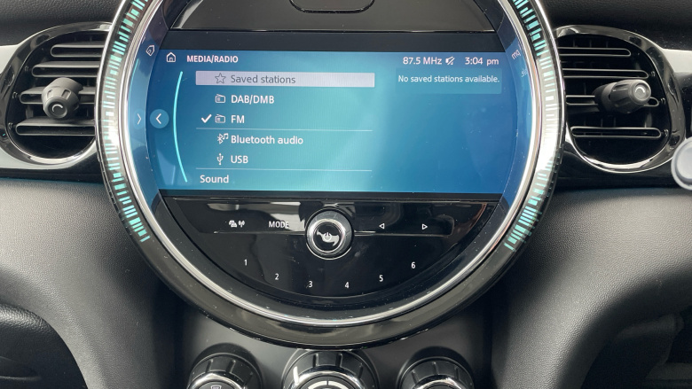 MINI Hatchback 1.5 Cooper Classic 3dr Petrol Hatchback